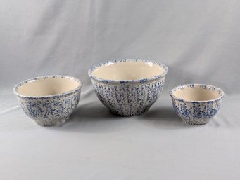 3 Contemporary Blue Sponge Decorated Batter Bowls