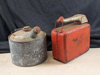 Lot Of 2 Cans - Mobil Oil And An Interesting Gas Can