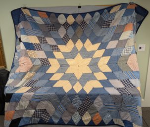 Large Vintage Hand Made Star Pattern Quilt 80 X 90'