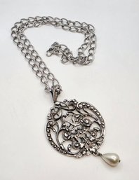 1974 Vintage Avon 'Magnificent Medallion' Silvertone Necklace