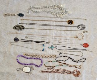 Bundle Of 17 Costume Necklaces And 1 Pendant