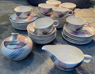 40 Piece Stetson Scots Clan China Set In Pink And Charcoal