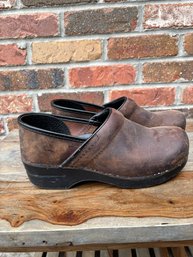 Dansko Clogs Size 40