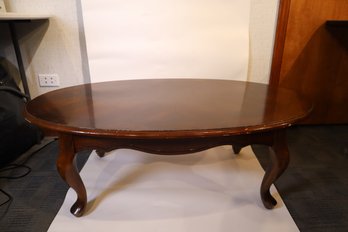 Queen Anne Style Oval Coffee Table