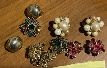 5 Pairs Vintage Clip Earrings