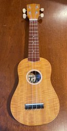 Ukulele, 21 Inch Tara Accoustic