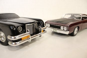 Set Of 2 Die-Cast Muscle Cars