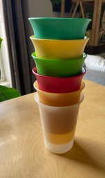 6 Tupperware Kids Cups