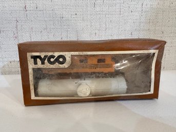 Tyco Train Pieces With Box
