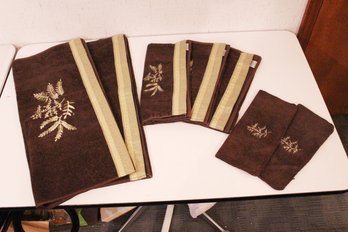 Avanti Decorative Towel Set