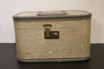 Vintage Gray Tweed Train Case
