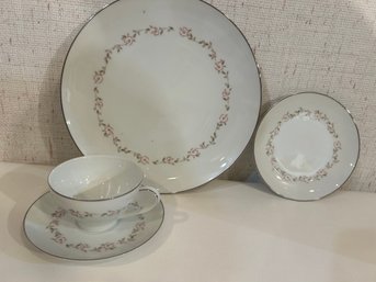 China Set- Noritake Harley 6 Piece Place Setting