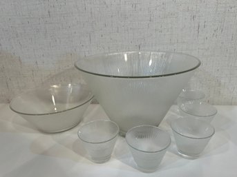 2 Vintage Bowls And 5 Cups- Federal Glass Company