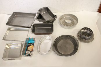 Assorted Bakeware, 12 Baking Pieces, 1 Steamer, 1 Decorative Tin