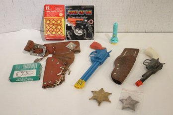 Toy Guns, Sherif Pins, Holsters, Flashlight, Handcuffs