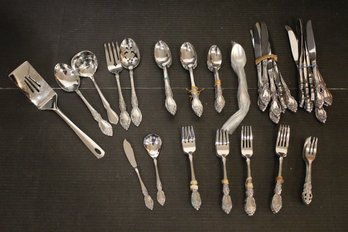 101 Pieces Silverplated Silverware Set