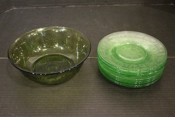 8 Vintage Uranium Glass Small Plates, And 1 1970s Green Glass Daisy Bowl