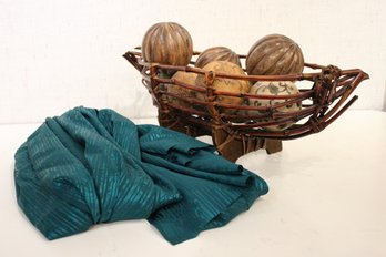 Table Top Lot, 1 Center Piece, 1 Long Table Cloth