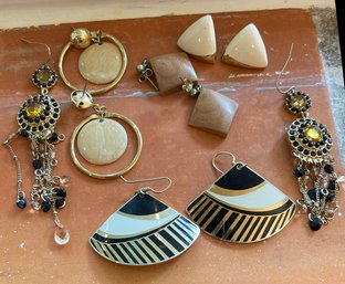 5 Pairs Vintage Earrings Including Laurel Burch Fans