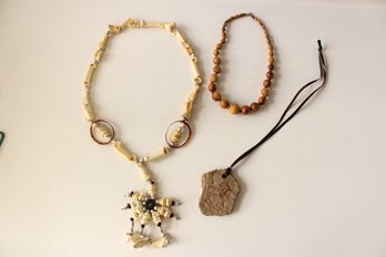 Costume Jewelry, Bold Wood Beaded Necklace