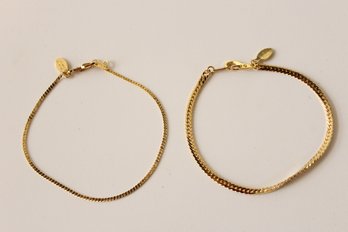 2 American Showroom, Korea, Gold Toned Bracelets