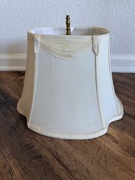 Mid Century Raw Silk Scalloped Lampshade Pastel Creamy Beige