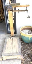 Antique 19th Century General Store-farm Feed Scale