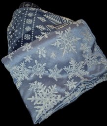 Holiday Tablecloth And Throw