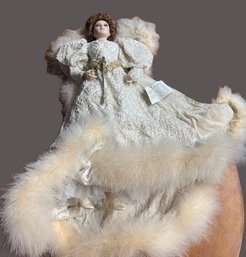 Porcelain Doll 'Titiana Princess Of The Imperial Ice Palace By Franklin Mint