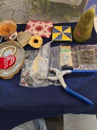 Lot Of Crafts And Snap Tool With Bag Of Snaps