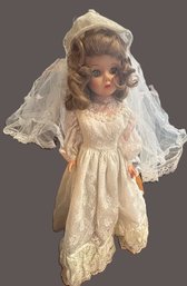 Vintage Bride Doll 1950 - 1960 White Lace Wedding Gown With Vail Wit Sleepy Eyes