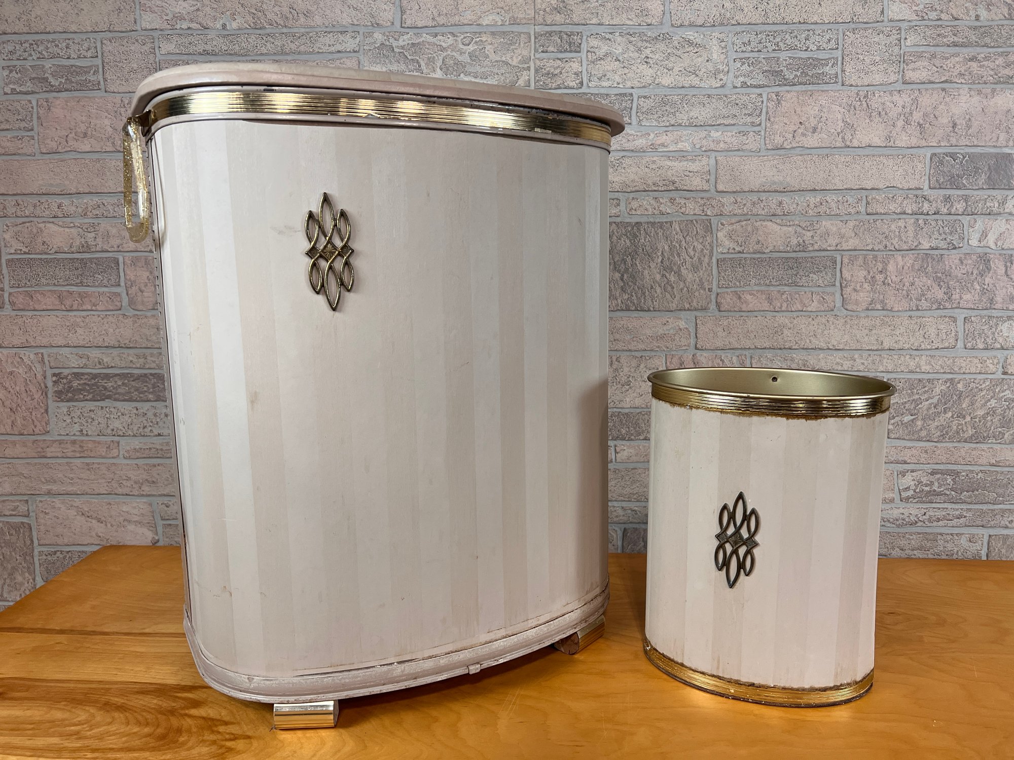 Vintage 1950s Mid Century Pearl Wick Laundry Hamper And Matching 