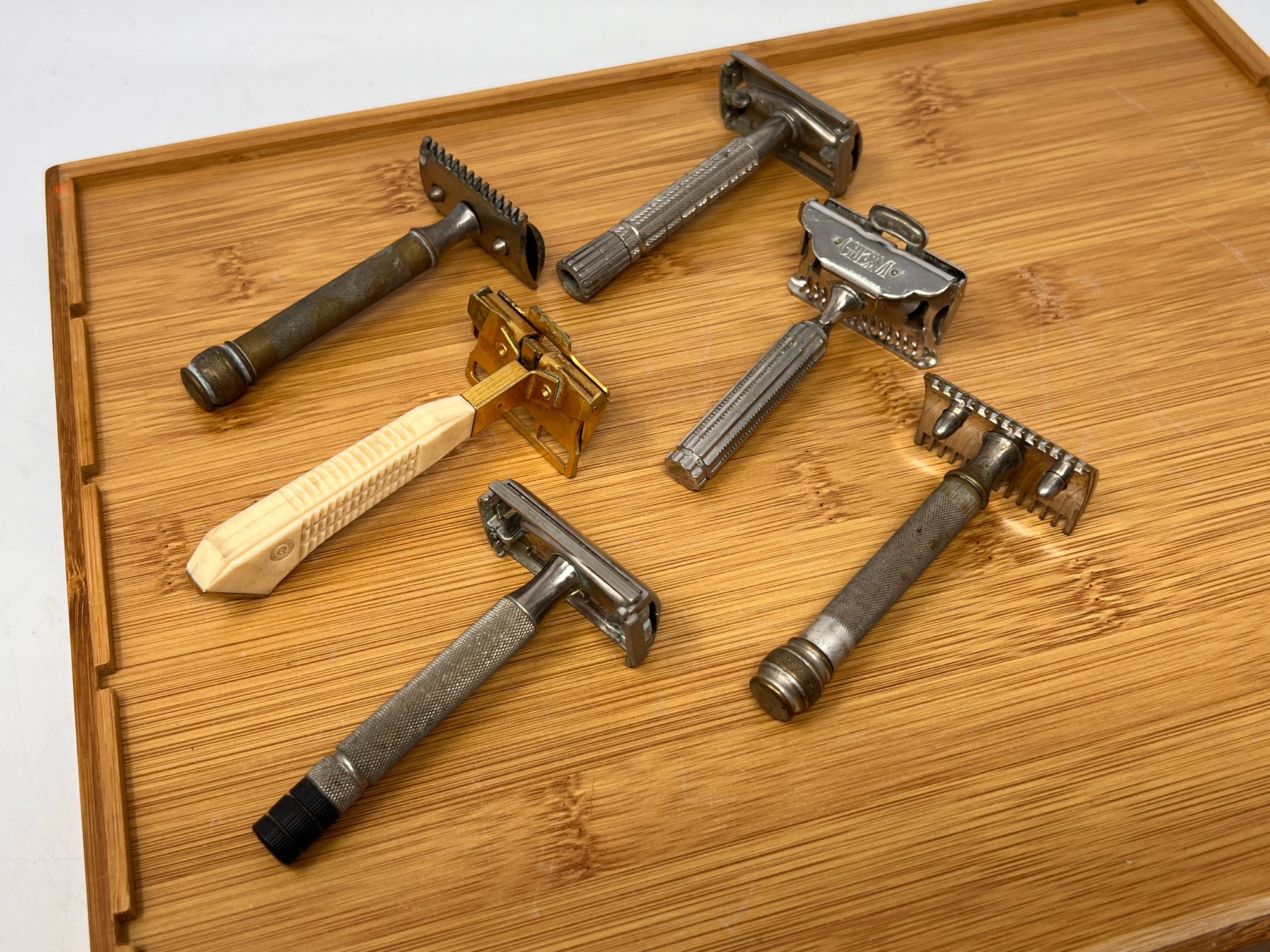 Collection Of Vintage Safety Razors Including GEM #111486 ...