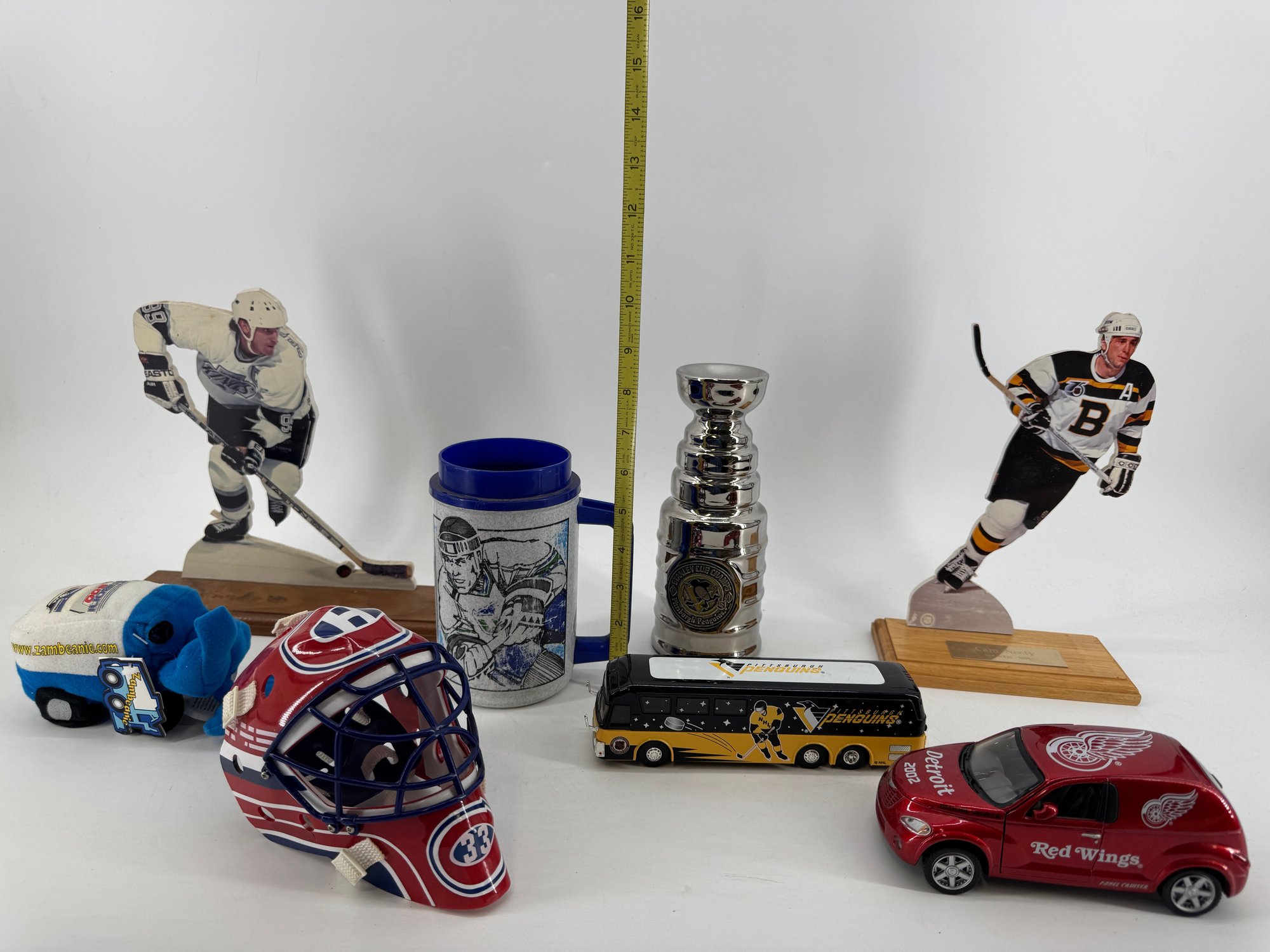 Sports Memorabilia Lot #170957 | Auctionninja.com