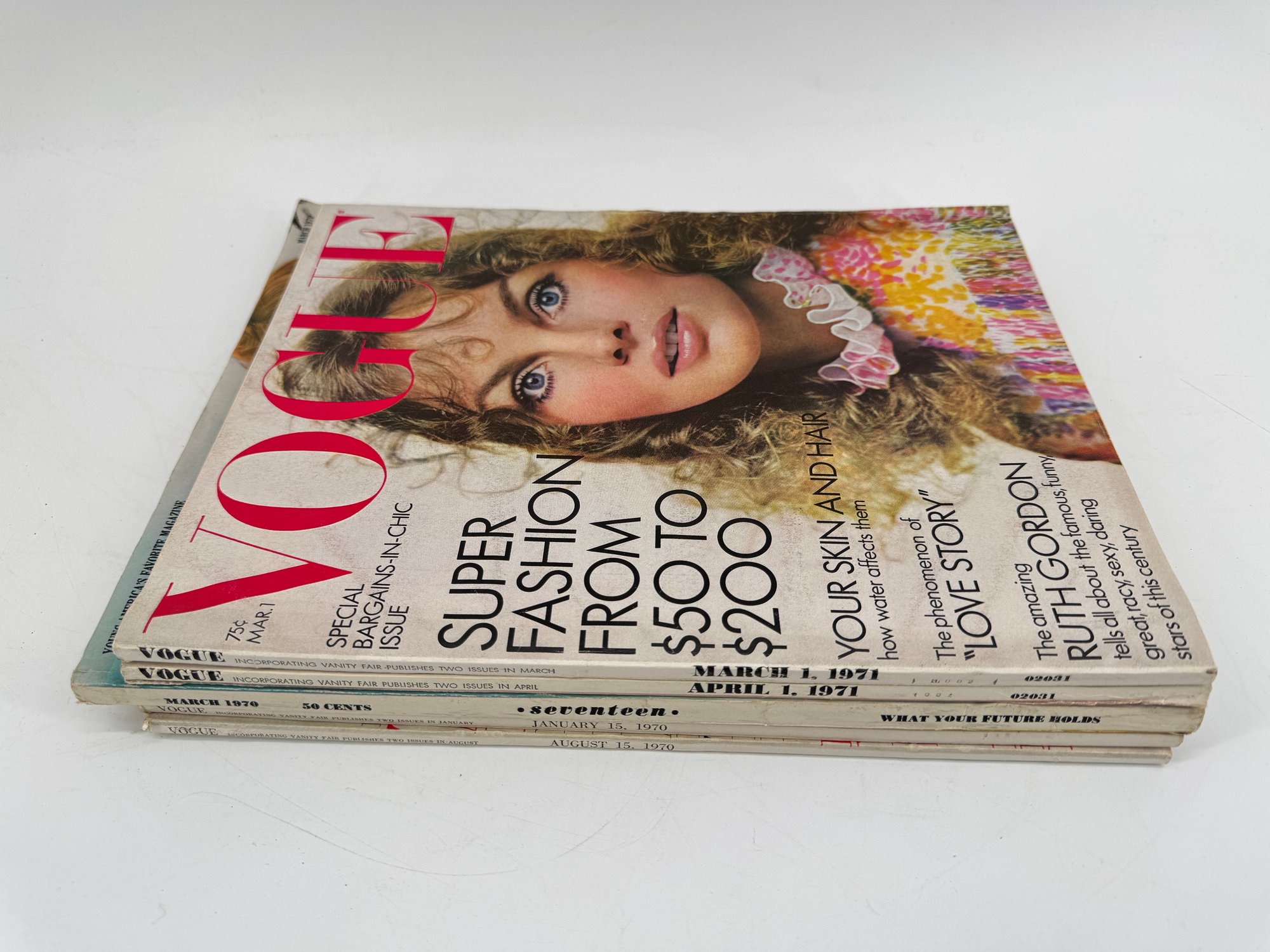Group Of Vintage Vogue Magazines 1970-1971 #177138 | Auctionninja.com