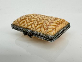 Vintage Pillbox With Basketweave Design