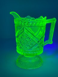 EAPG Richard Hartley Glass Daisy Button Crossbar Vaseline Uranium Glass