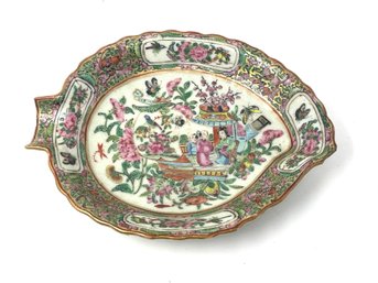 Antique Chinese Famille Rose Leaf Plate