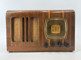 Vintage FADA Radio Model 351K World-Wide