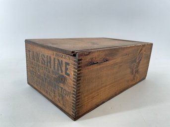 Vintage Wooden Crate For Tanshine