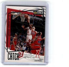 1997 Collectors Choice Michael Jordan Catch 23