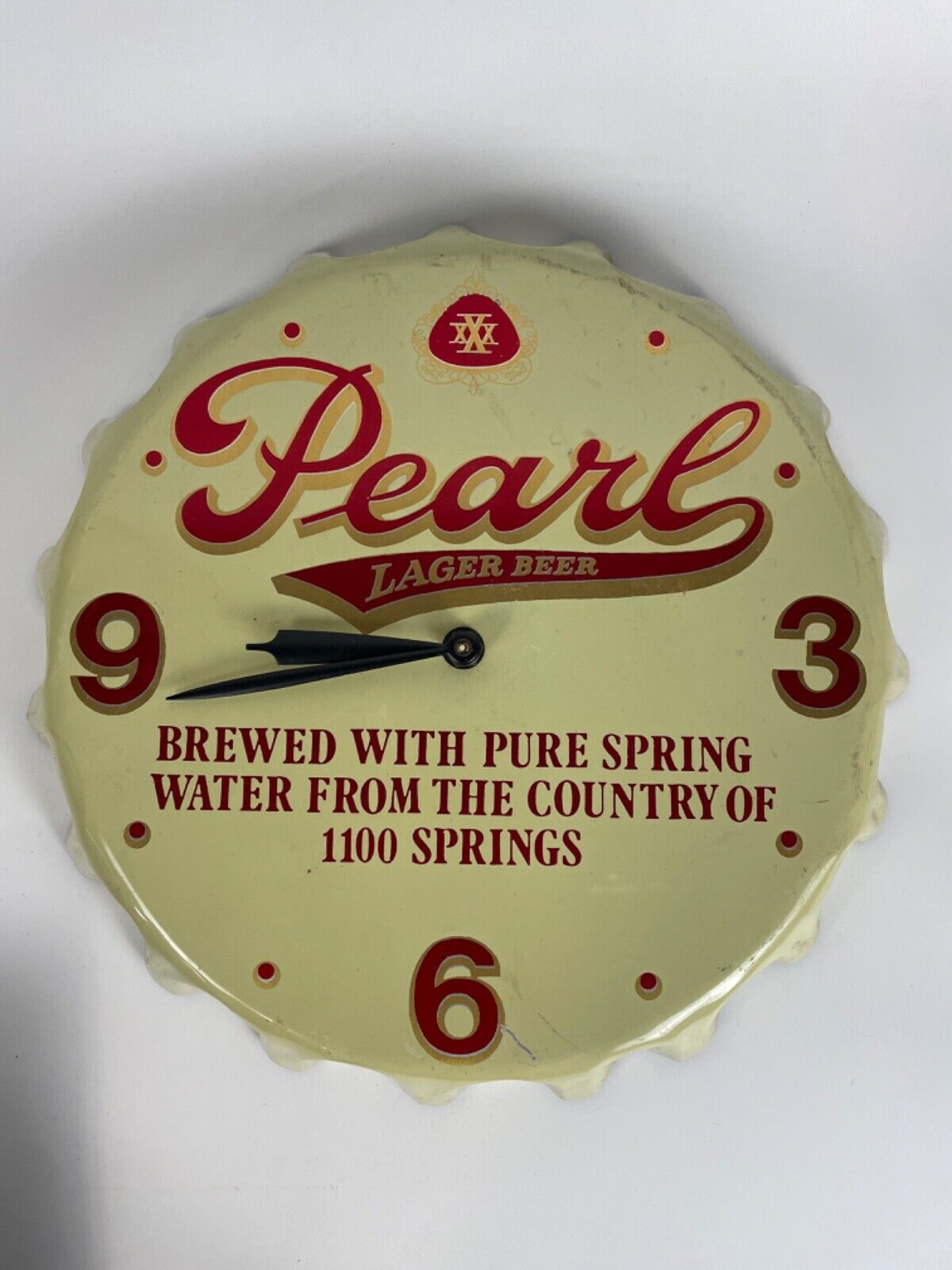 1960s Pearl Larger Beer Bottle Cap Clock #113020 | Auctionninja.com