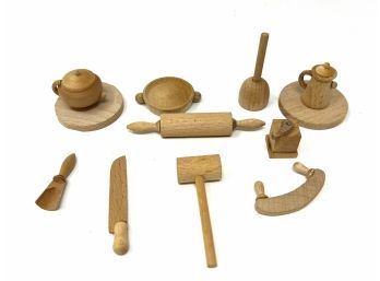 Miniature Kitchenware