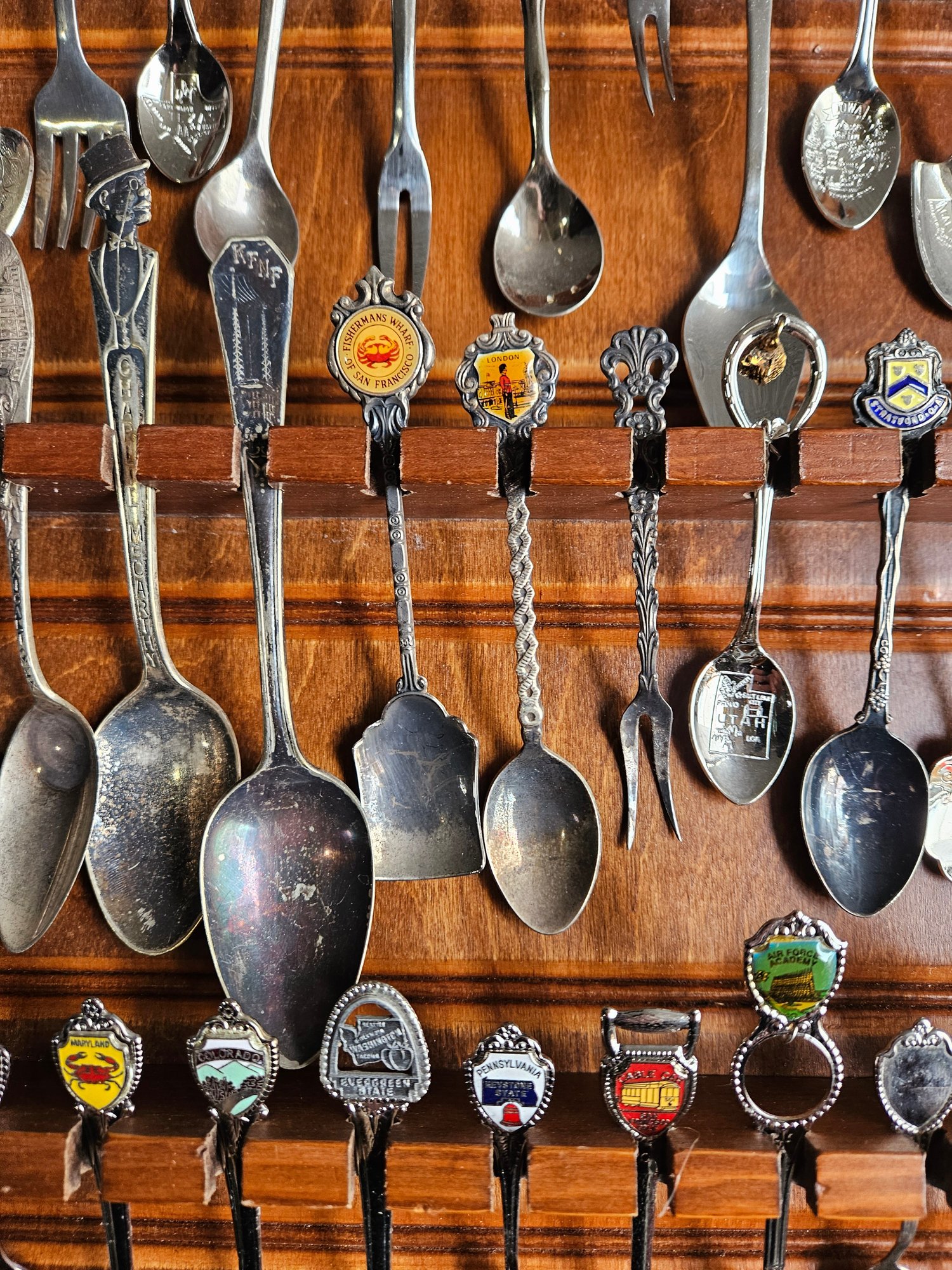 Commemorative Spoon Racks L83 - Minatare Souvenir Spoons On Rack Lot #1 - 17x20
