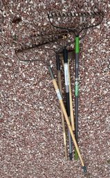 L14 Rakes And Sledge Hammer