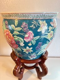 H7 Asian Theme Style Ceramic Vase With Wooden Pedestal 17' Tall Vase 10x12'