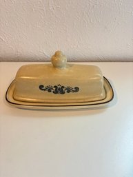 H16 Pfaltzgraff 620 Butter Dish
