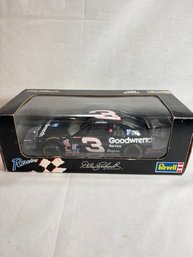 G44 Revell 1'24 1996 Chevy Monte Carlo #3 Good Wrench