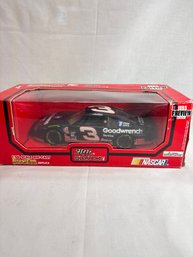 G45 Racing Champions 1:24 1995 Chevy Lumina Goodwrench
