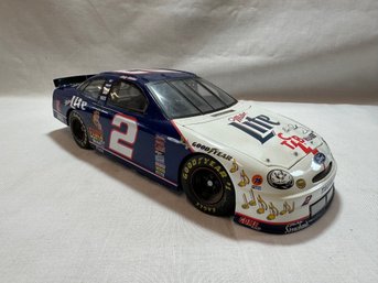 G22 Revell 1:18/ Monte Carlo 1998 #2 Miller Light